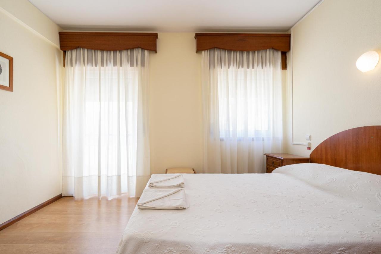 Residencial Capri By Umbral Hotel Albufeira Kültér fotó